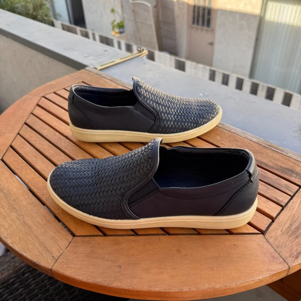 Ecco Womens Black Woven Leather Slip-On Shoes Extra Width - Picture 4 of 8